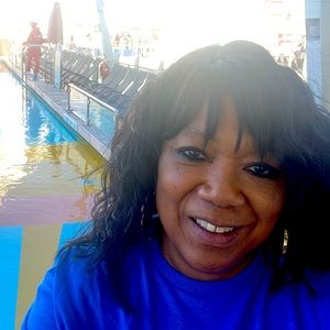 Meet your Posher, Regina